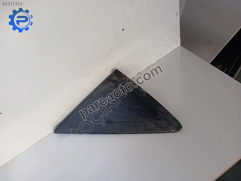 Hyunda Accent blue Sağ ayna ön kapağı