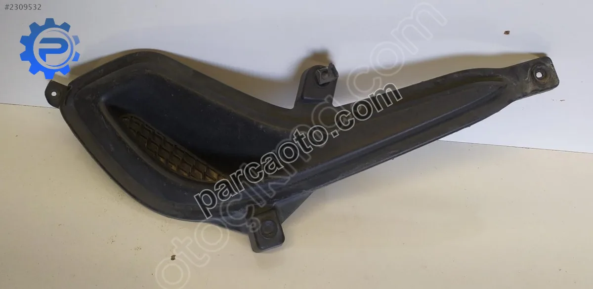 Hyundai accent sağ sis far kapağı