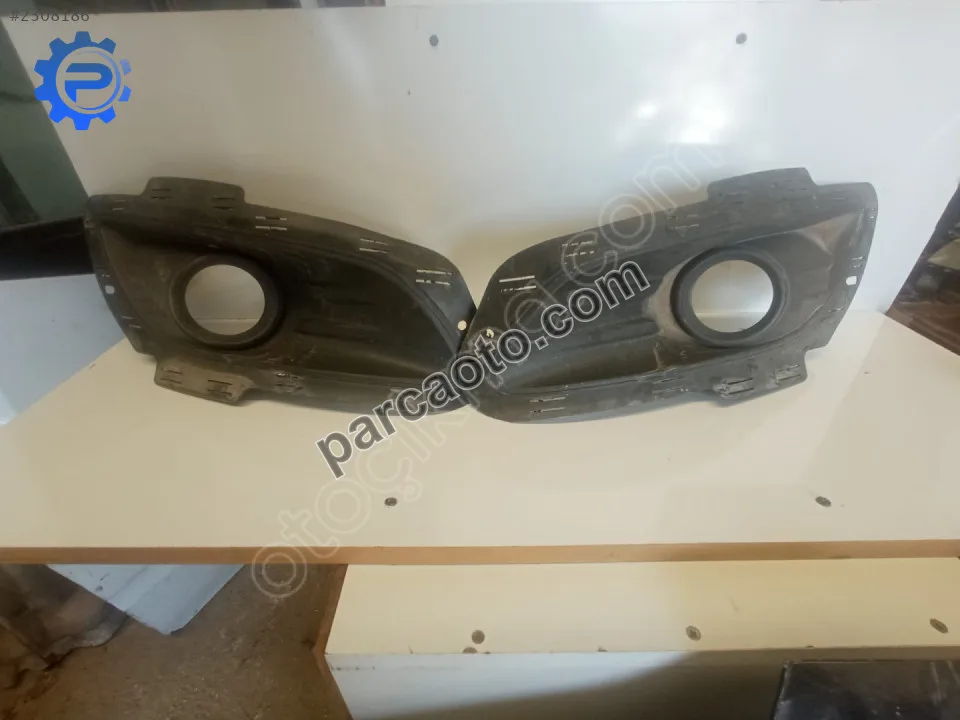 Ford courier sağ-sol sis far çerçevesi