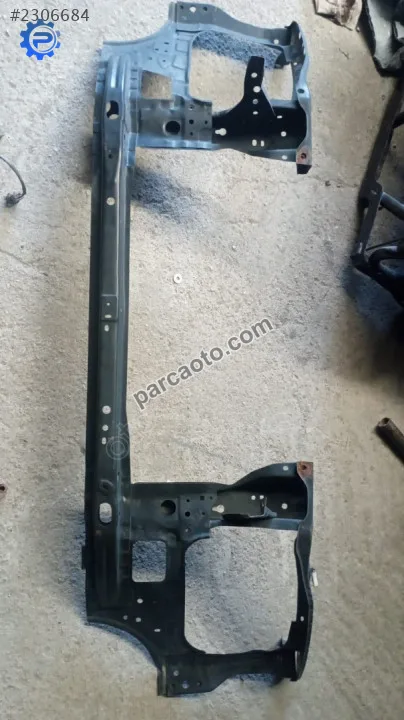 Toyota hilux 06-11 ön panel
