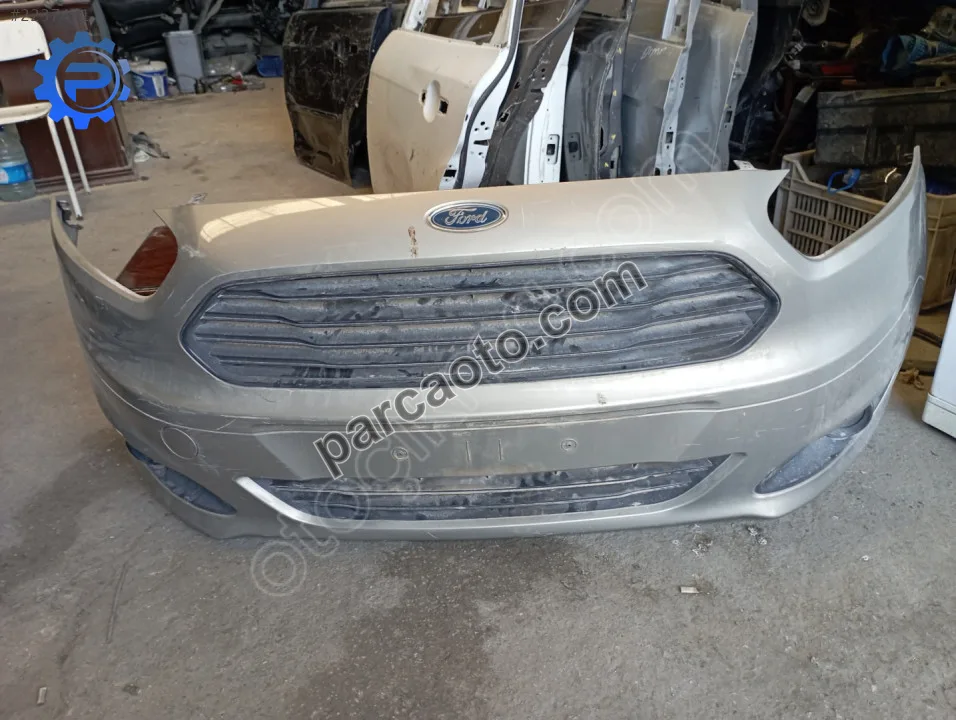 Ford Courier Ön tampon.13-17.PJT76-17757