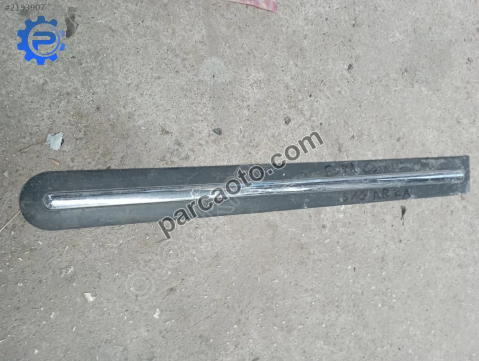 Ford connect sağ arka kapı çıtası.-v28076
