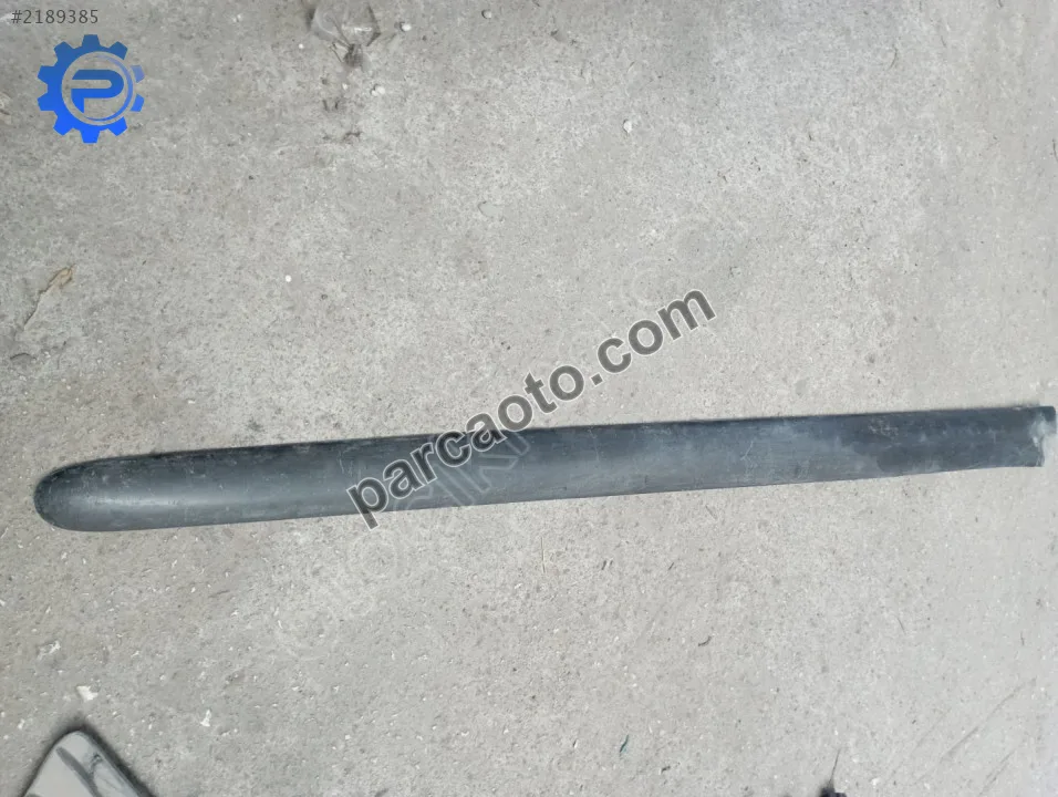Peugeot 206 04-09.sağ ön kapı çıtası..96251004xt