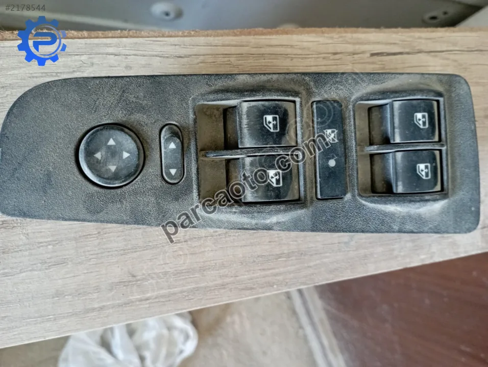 Fiat linea 4.lü cam düğnesi..7354423320