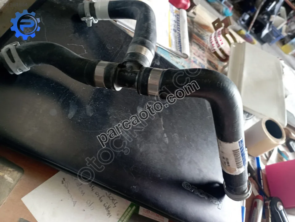 Ford transit V347.Yağ soğutucu hortum