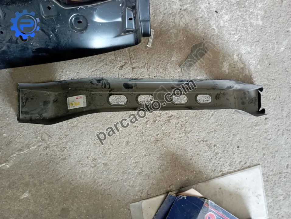 Fiat palio-Albea ön panel alt travesi.51771965