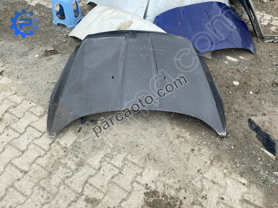 Ford kuga 10-16 motor kaputu