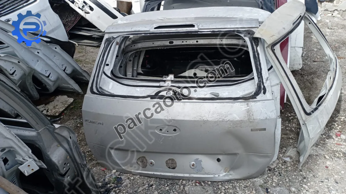 Ford fusion arka bagaj