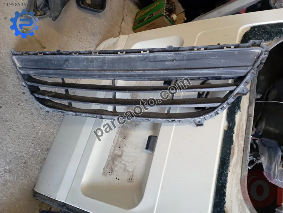 Hyundai İ 20.Ön tampon panjuru 12-16