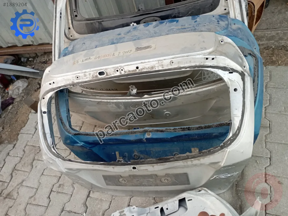 Ford Fiesta arka bagaj çıkma orijinal tüm renkler