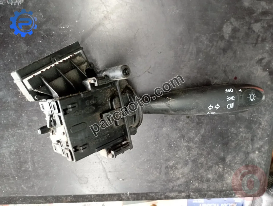 Hyundai accent era-getz-rio.sinyal kolu..32932a