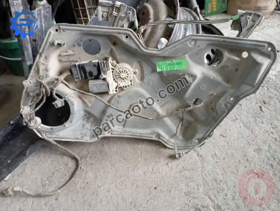 SEAT LEON 2001-2008.SAĞ ÖN CAM KRİKOSU..9776-105413-301 SEAT LEON 2001-2008.SAĞ ÖN CAM KRİKOSU..9776-105413-301