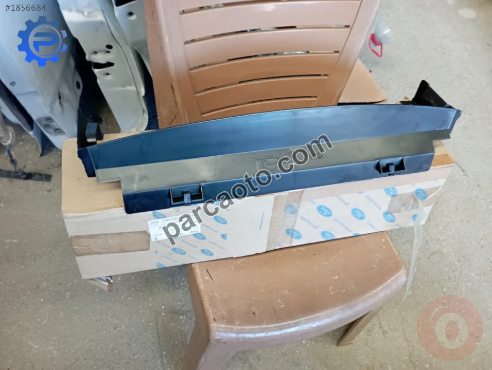 Ford fiesta.32002-2008.radyötör üst deflektörü2s6h a001a4 ad
