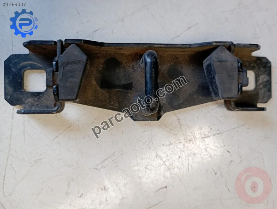 Ford focus bağaj kilit karşılığı..3m51-r404b12