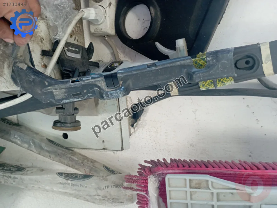Ford fusion tampon braketi..sol arka