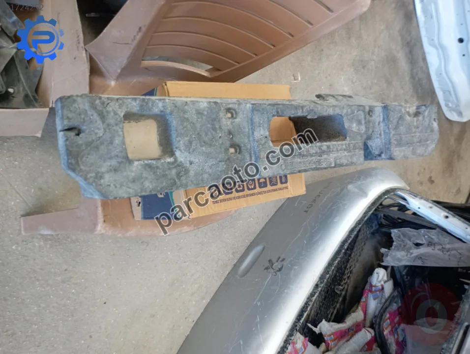 Nissan qashqai arka tampon köpüğü..85090-jd00a