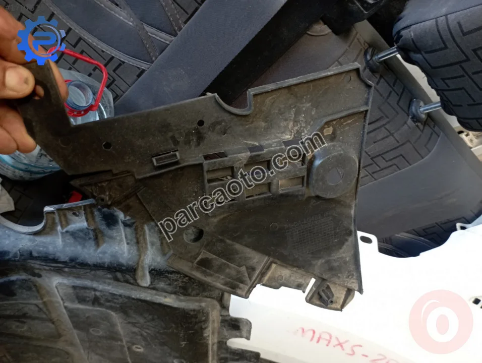 Ford fıesta sol arka tampon tutucu braketi