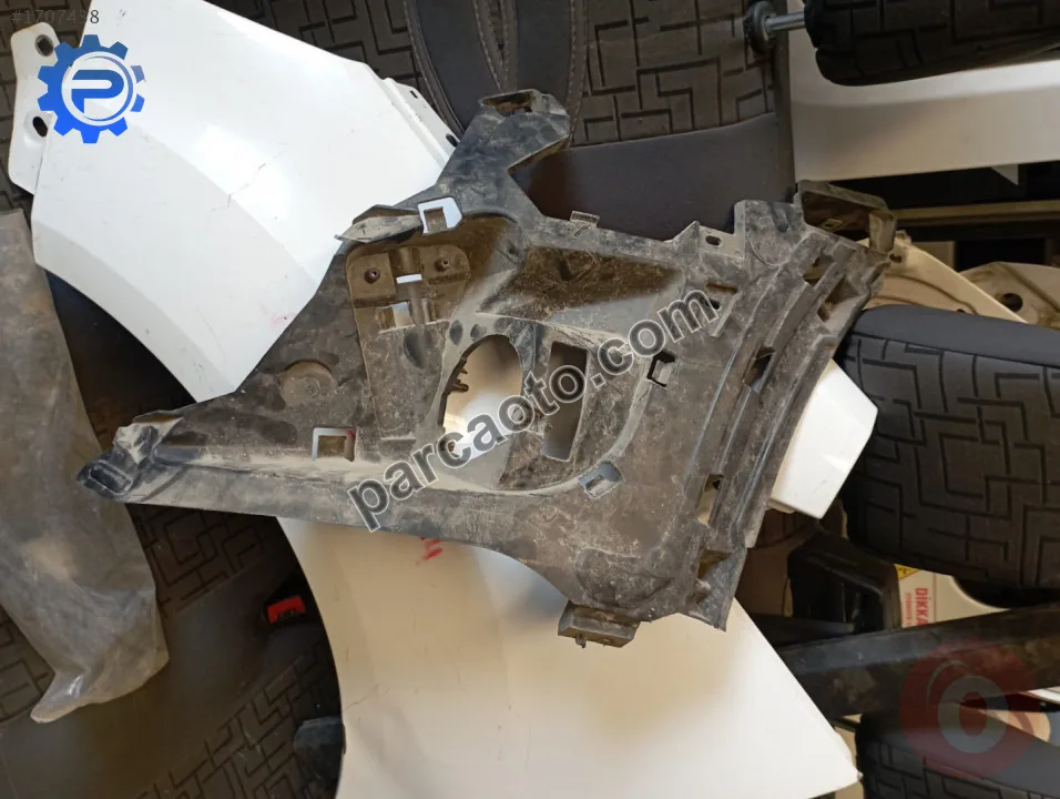 Renault scenic sol ön tampon tutucu braketi