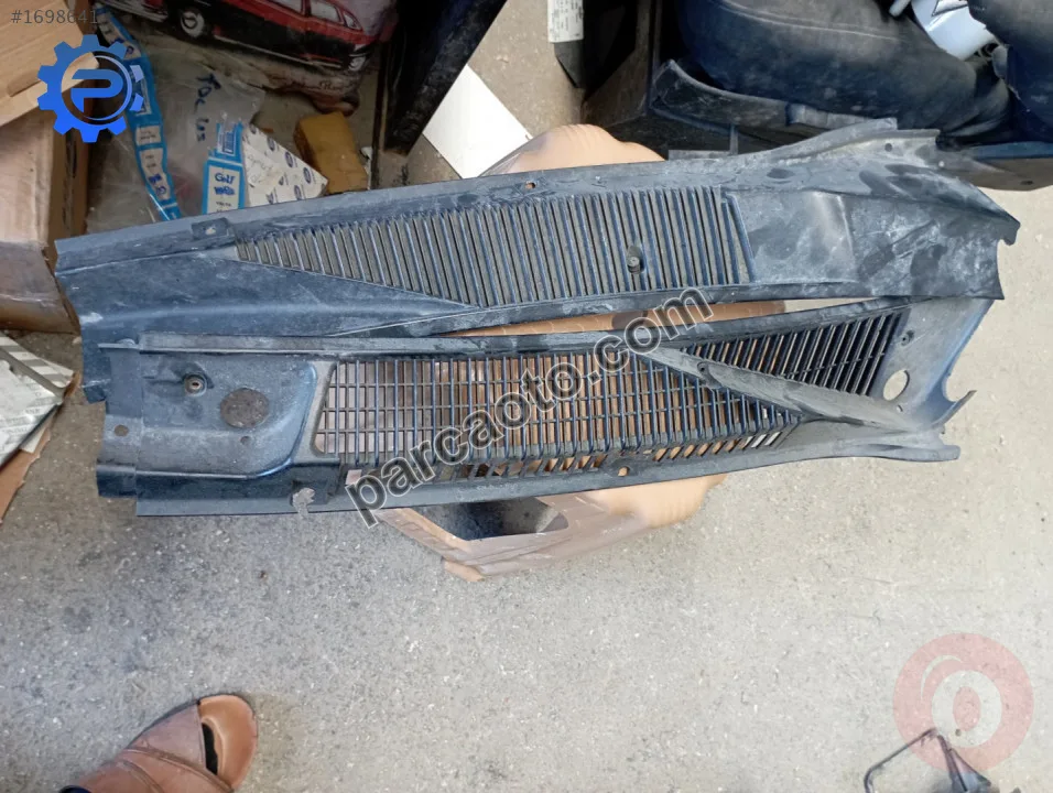 Ford connect ön cam ızgarası 2002-2013.2t14-a02216