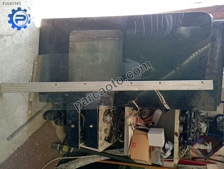 Ford transit arka panel iç trimi