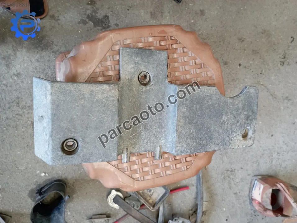 Mercedes w 124..1993-98..motor koruma kapağı..111 150 0075