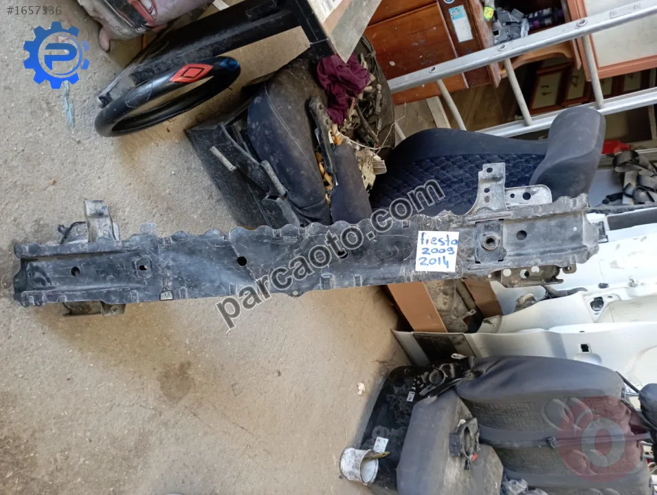 Ford fiesta ön tampon demiri.2009-2014..8v5117k876be