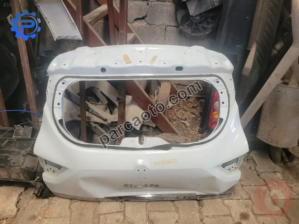 Renault clio arka bagaj