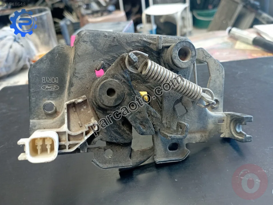Ford focus 3 kaput kilidi 11-18..1808504