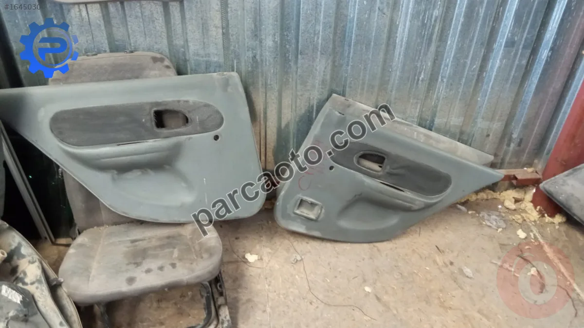 Renault megane 2.sol arka kapı kartonu..156016642