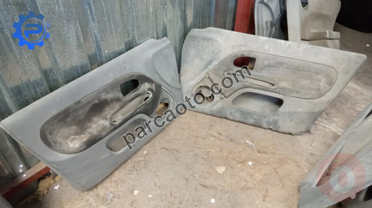 Renault clio sol-sağ kapı döşemesi.8200751982d
