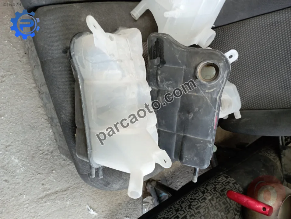 Ford mondeo radyatör yedek su deposu. lk 1s71-8k218-aa