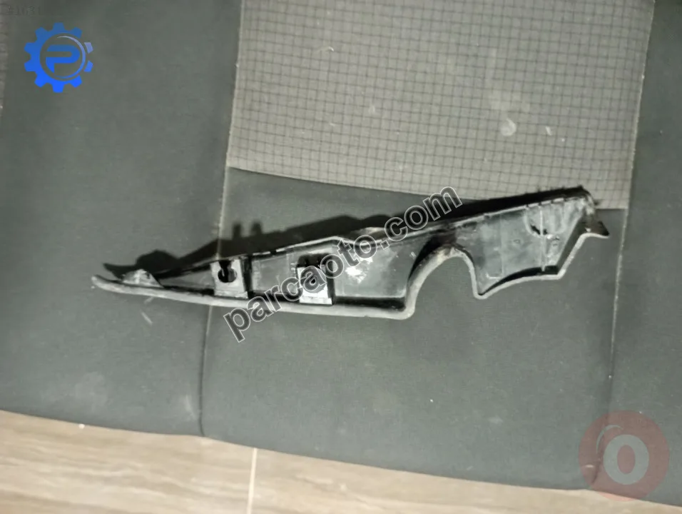 Renault megane 2 ön cam ızgarası