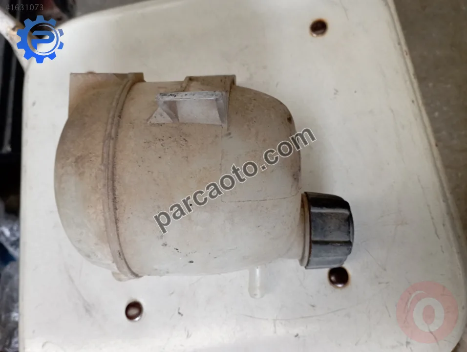 Dacia logan-kango yedek su deposu.8200686355