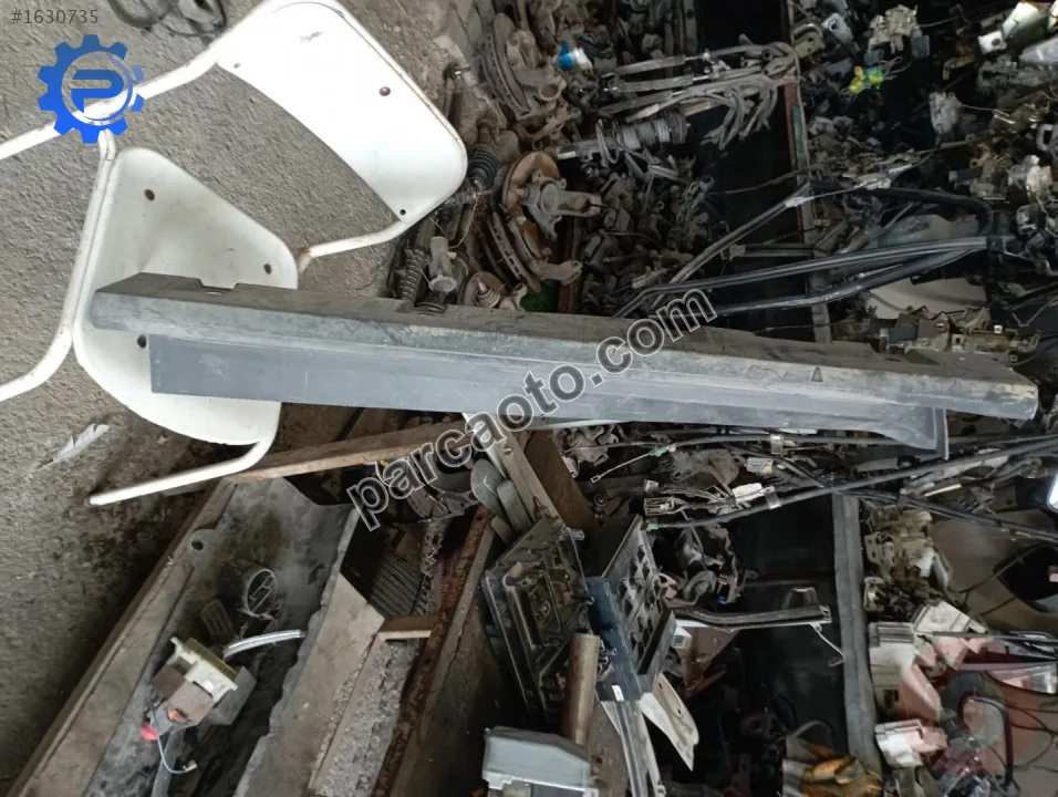 Ford courier ön sol marşibyel kaplama.et76-10155-af