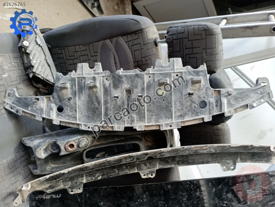 Opel astra j tampon alt kapağı