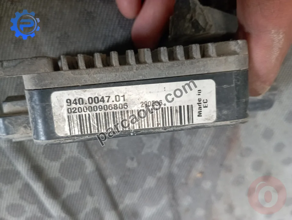 Ford focus 2.fan kontrol modülü..940 0047 01