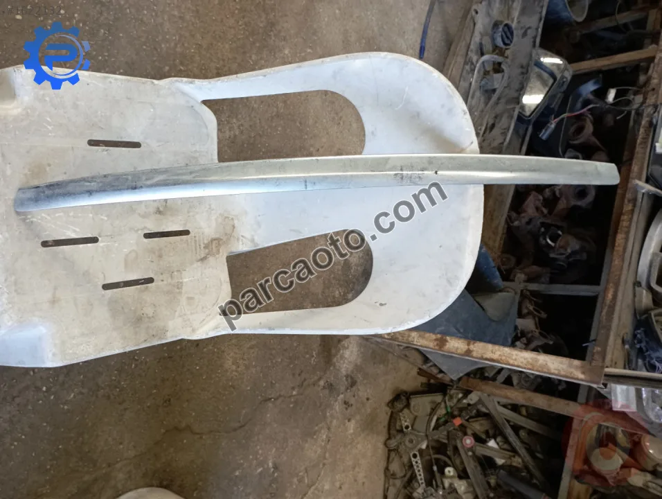 Ford mondeo ön kaput çıtası7571-8b271-a