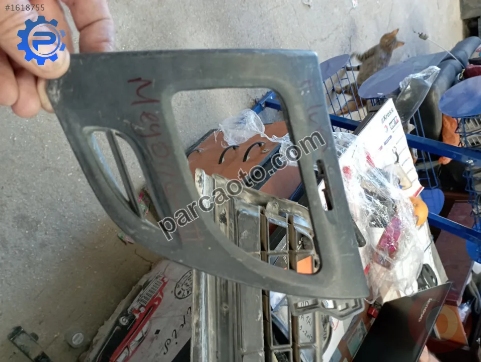 Opel corsa c sis kapağı