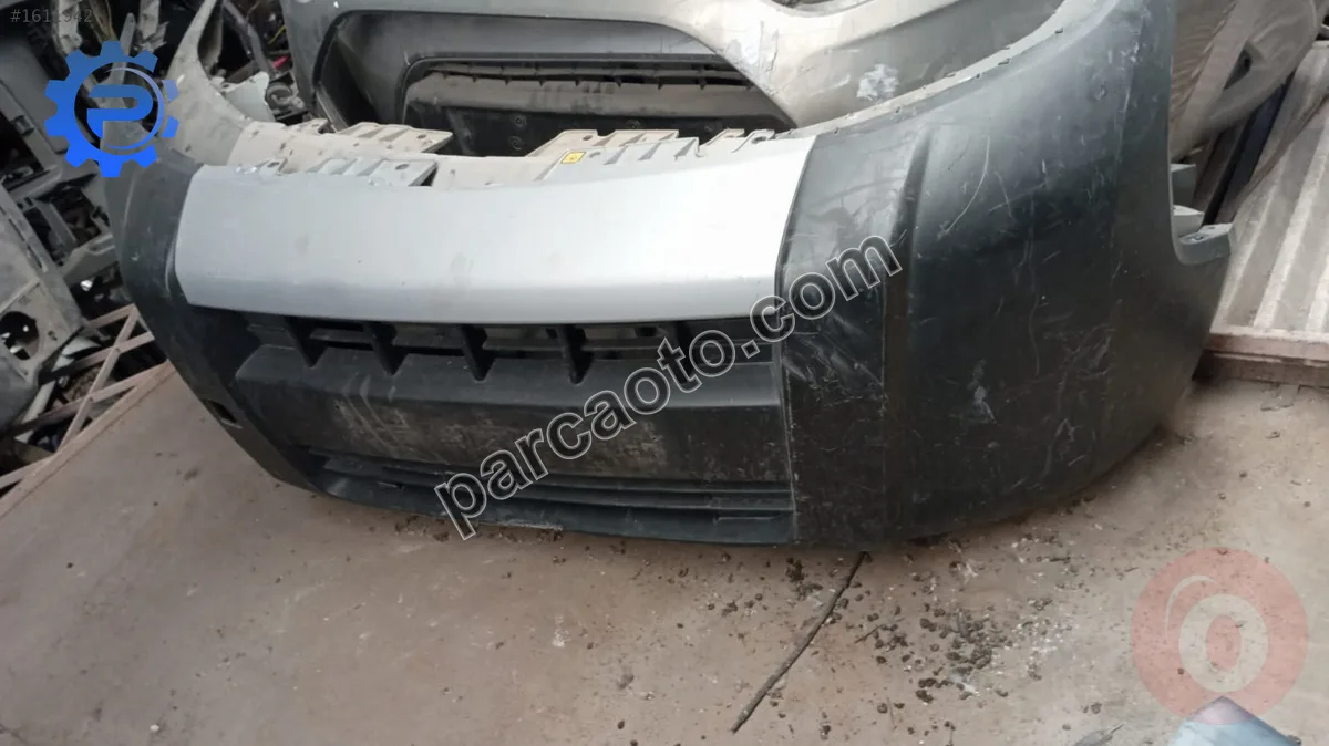 Fiat fıorino ön tampon çıkma