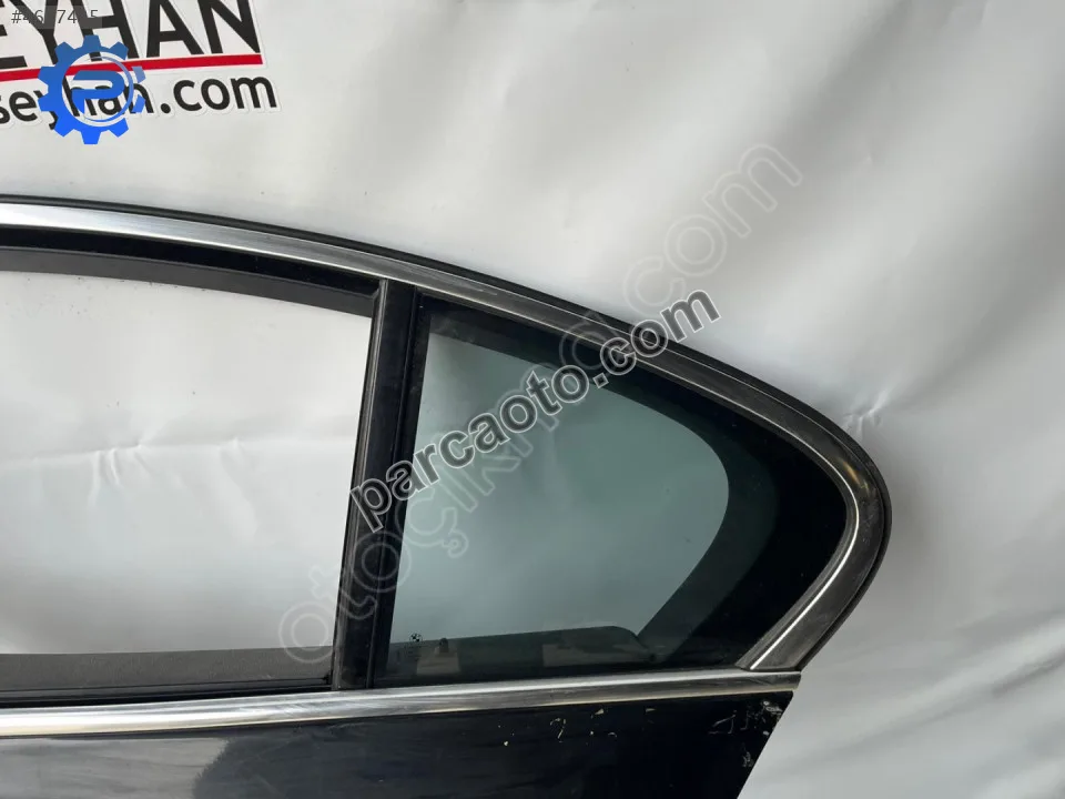BMW F10 5 Serisi sol arka kapı 24 nikelajlı cam çerçeve fitili