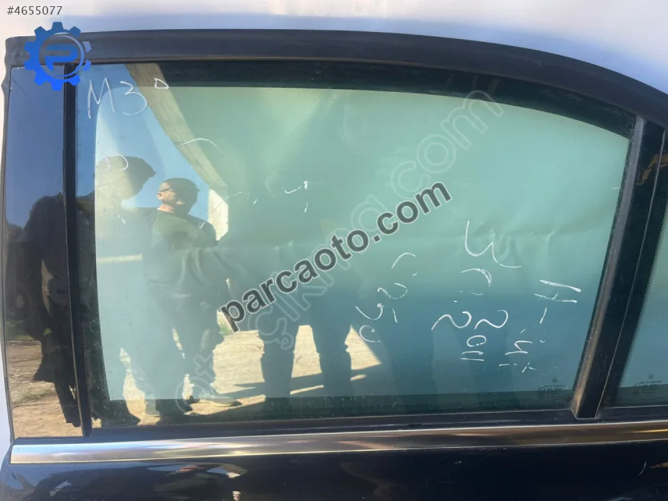 E00029220T Mercedes C180 W204 sol arka kapı 1 camı cam