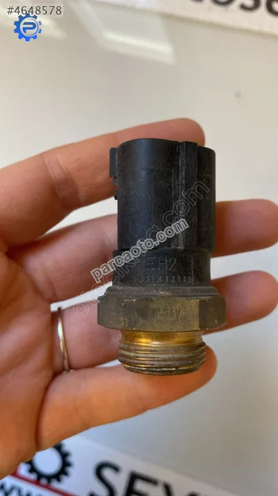 1J0959481A Volkswagen Passat B5 radyatör fan hararet müşürü