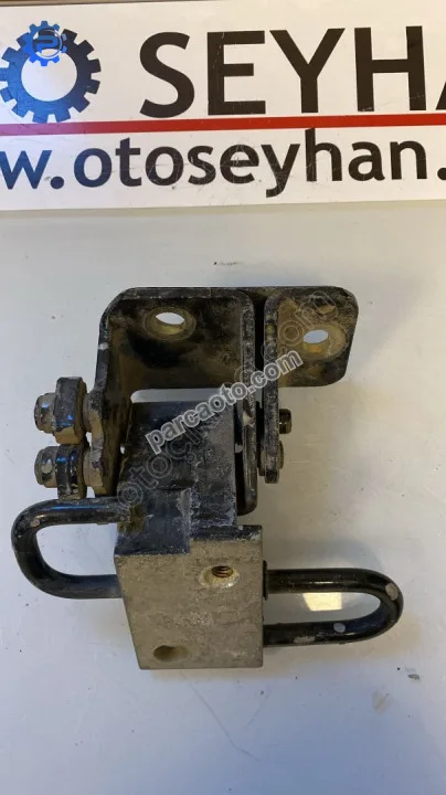 8P4833411A audi a3 2010 sol arka kapı alt menteşesi