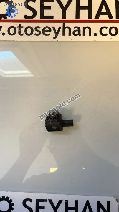5Q0959651B volkswagen golf 7 airbag darbe sensörü