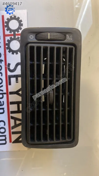 1J1819704C Volkswagen bora 2004 Sağ Ön Havalandırma Izgarası