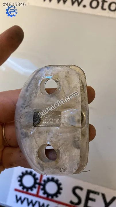 3B0837033AA volkswagen bora 2001 4 kapı uyumlu kilit karşılığı