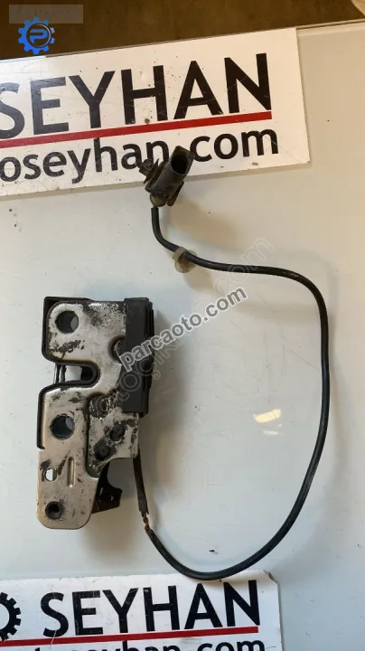 3C1823187 Volkswagen Passat B7 CC kaput kilidi
