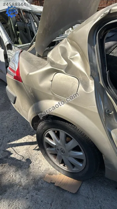 Renault megane 2 depo kapağı