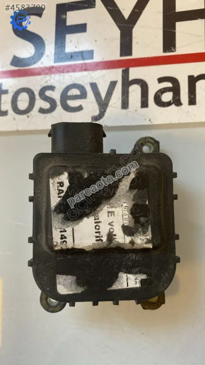 8D1820511E Volkswagen Passat B5 Audi A4 kalorifer ayar motoru