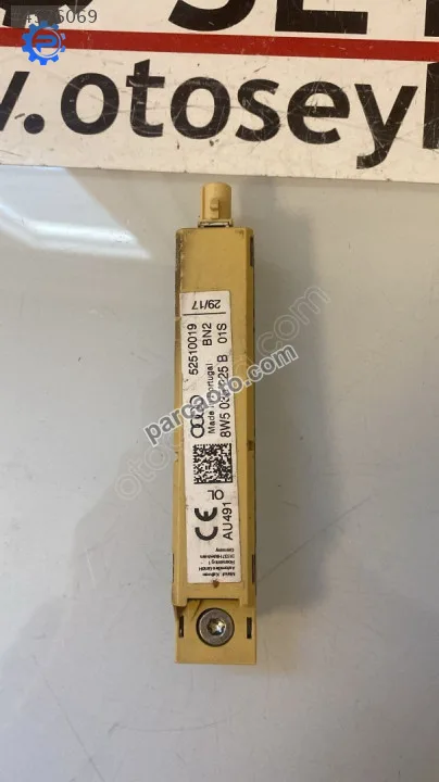 8W5035225B audi a4 2017 anten güçlendirici modülü sol